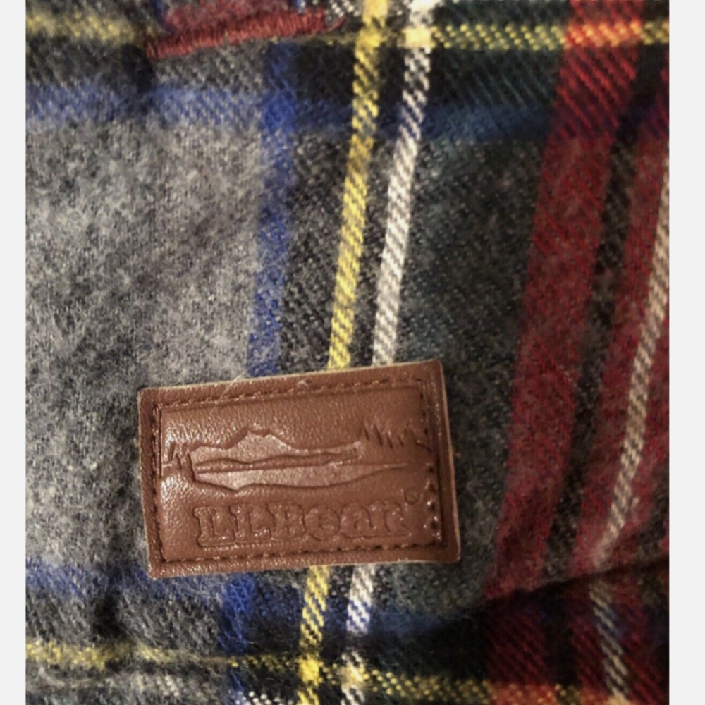 LL Bean Gray Plaid Sherpa Lined Full Zip Flannel Relaxed Fit Shacket Women's XS - Picture 8 of 12